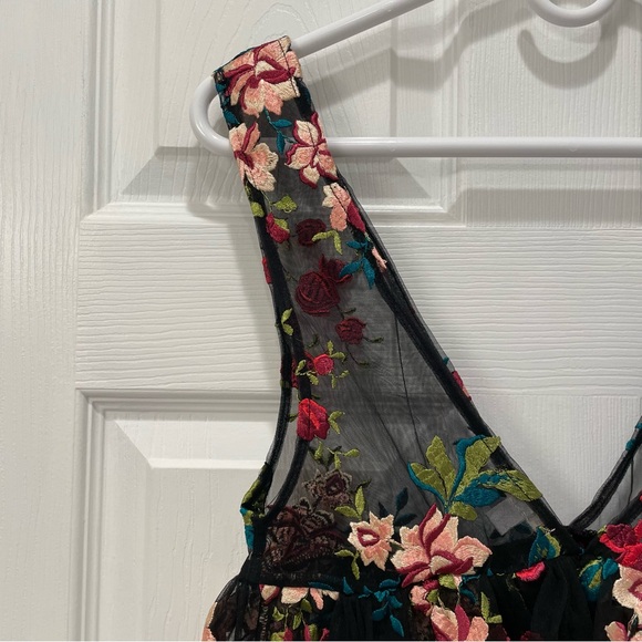 Urban Outfitters Ecote Sheer embroidered tank - Picture 4 of 15